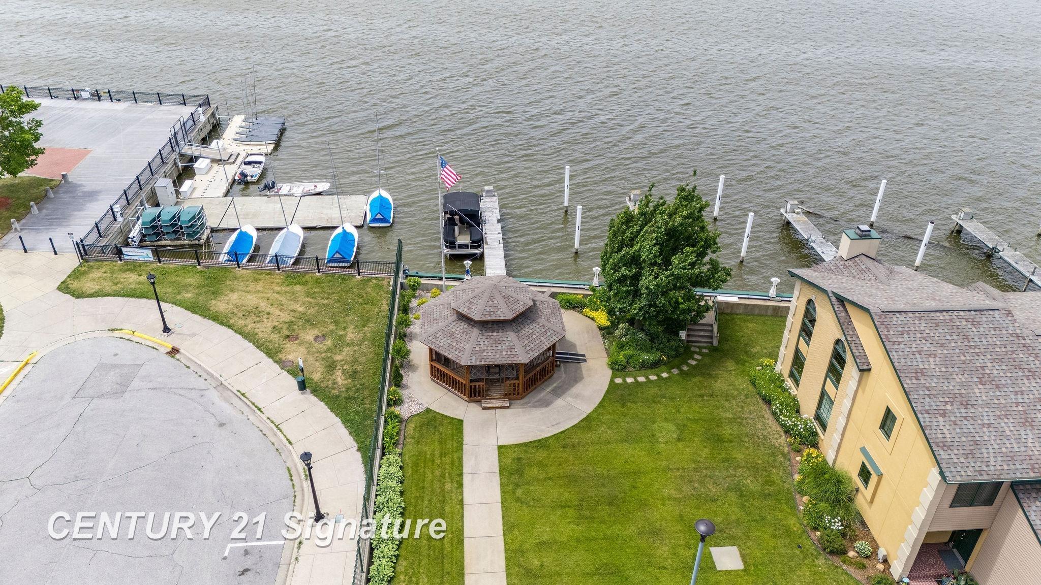 225 Jennison Place Bay City, MI 48708 - Photo 33 of 64