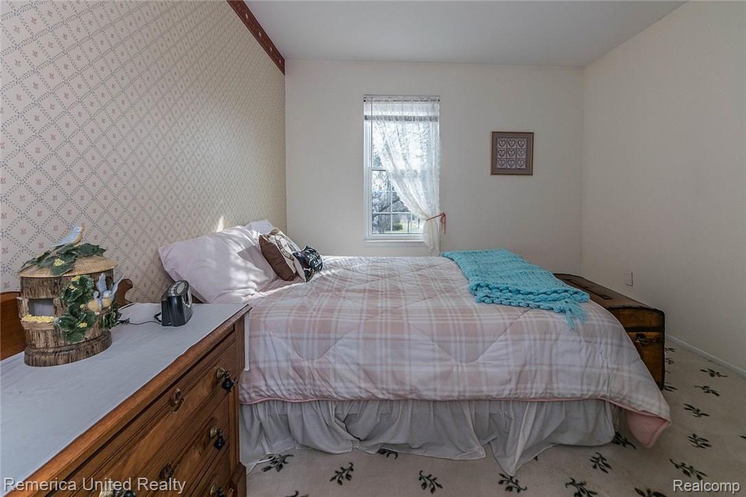 24383 Jamestowne Road Novi, MI 48375 - Photo 26 of 37 32_35.jpg