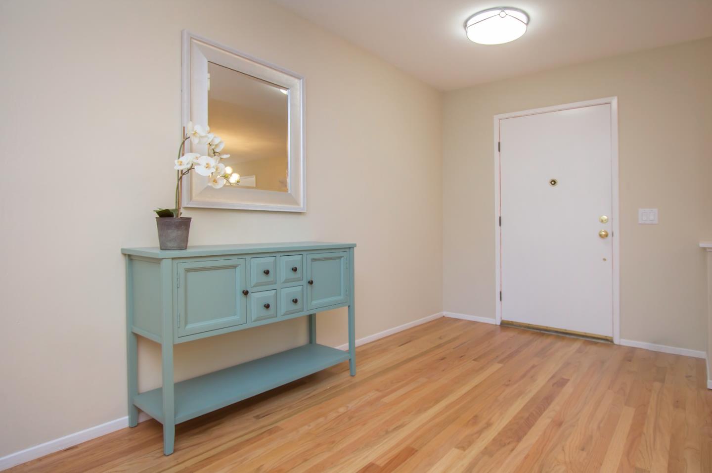 655 Gilbert Avenue Menlo Park, CA 94025 - Photo 3 of 28