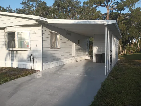 $1,950 | 5 Quintana Roo Court, Port St. Lucie, FL 34952