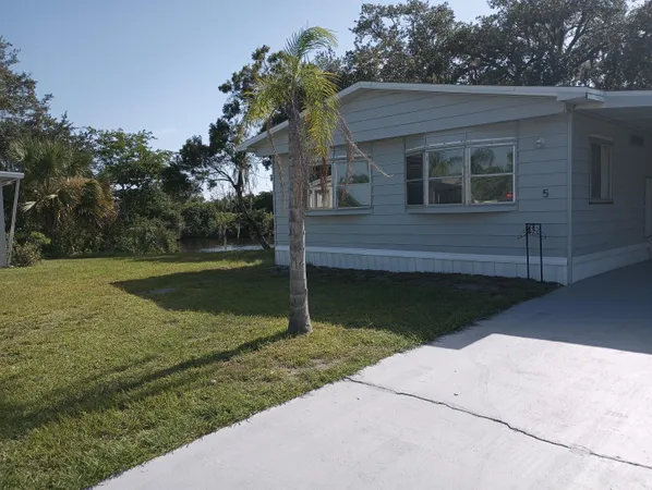 $1,950 | 5 Quintana Roo Court, Port St. Lucie, FL 34952