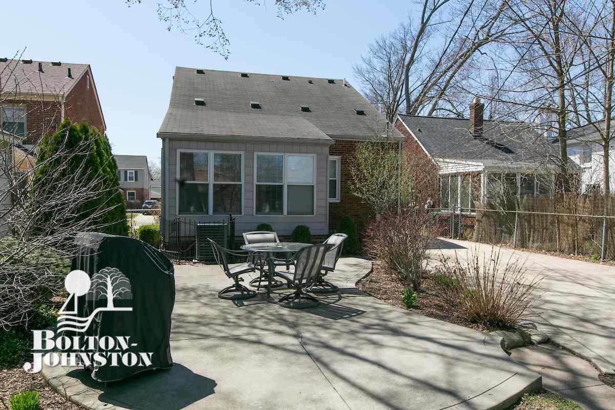 1616 Hampton Road Grosse Pointe, MI 48236 - Photo 25 of 29 Rear View