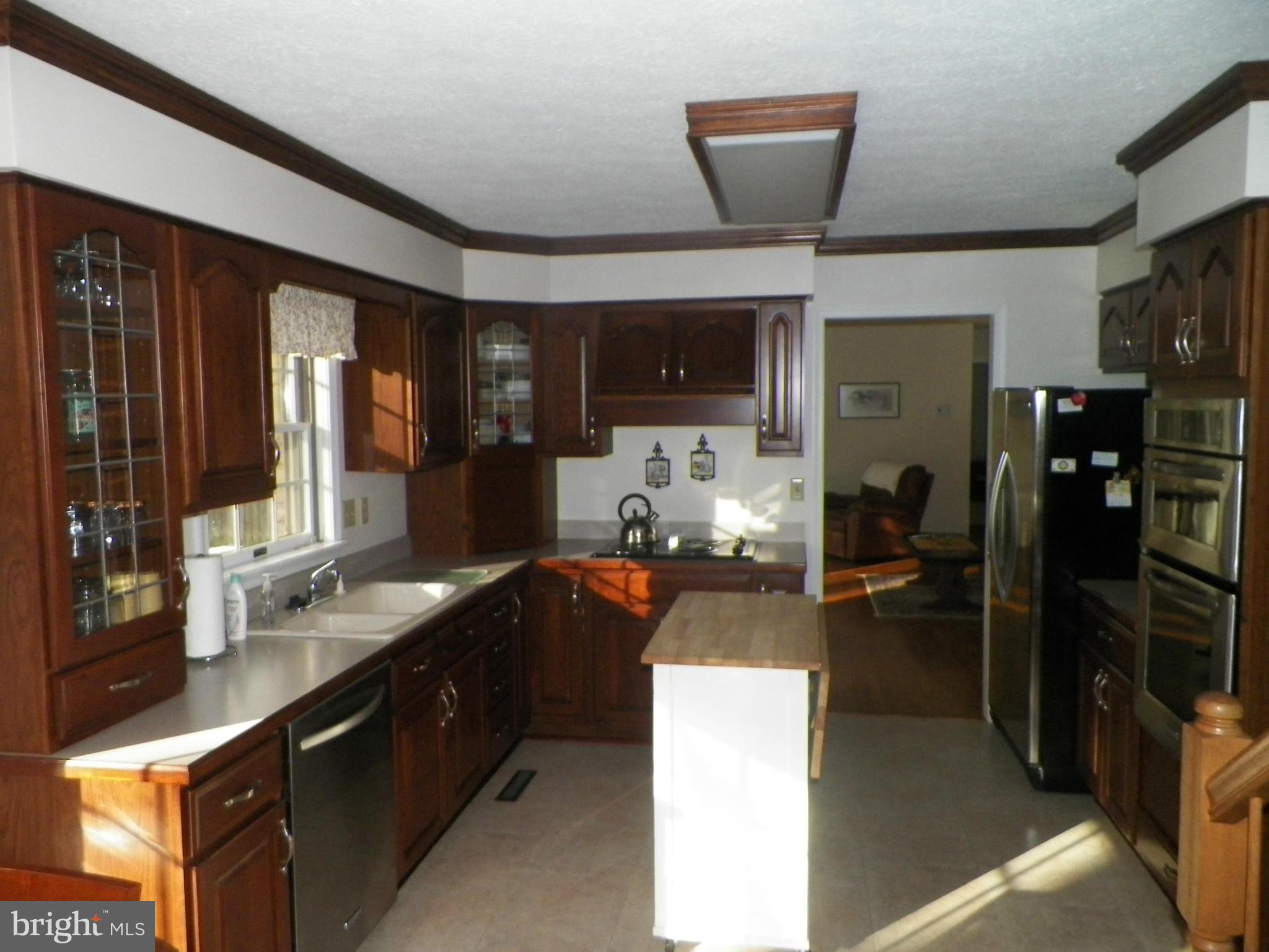 201 Minnick Road Inwood, WV 25428 - Photo 5 of 26 Kitchen