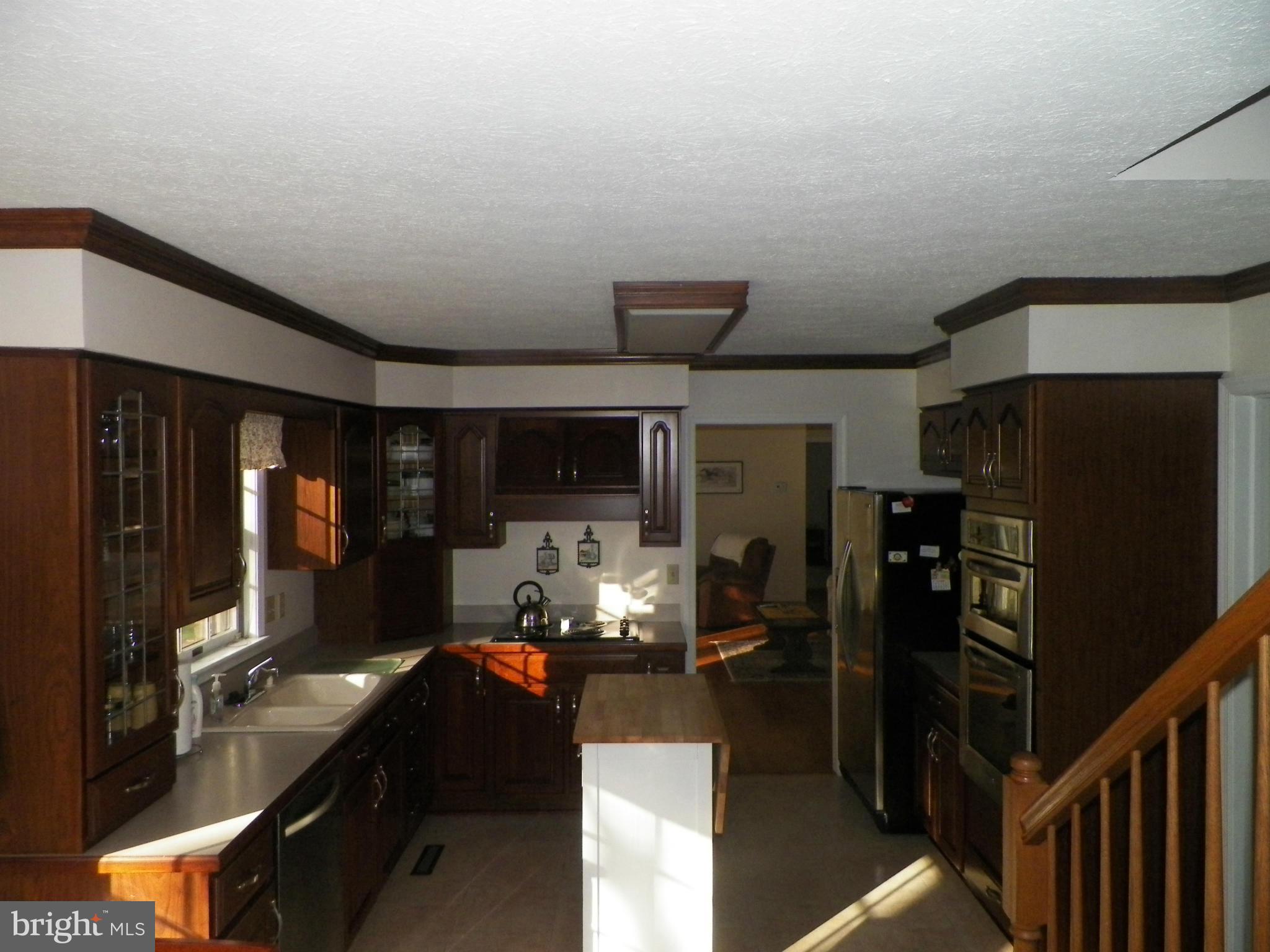 201 Minnick Road Inwood, WV 25428 - Photo 6 of 26 Kitchen