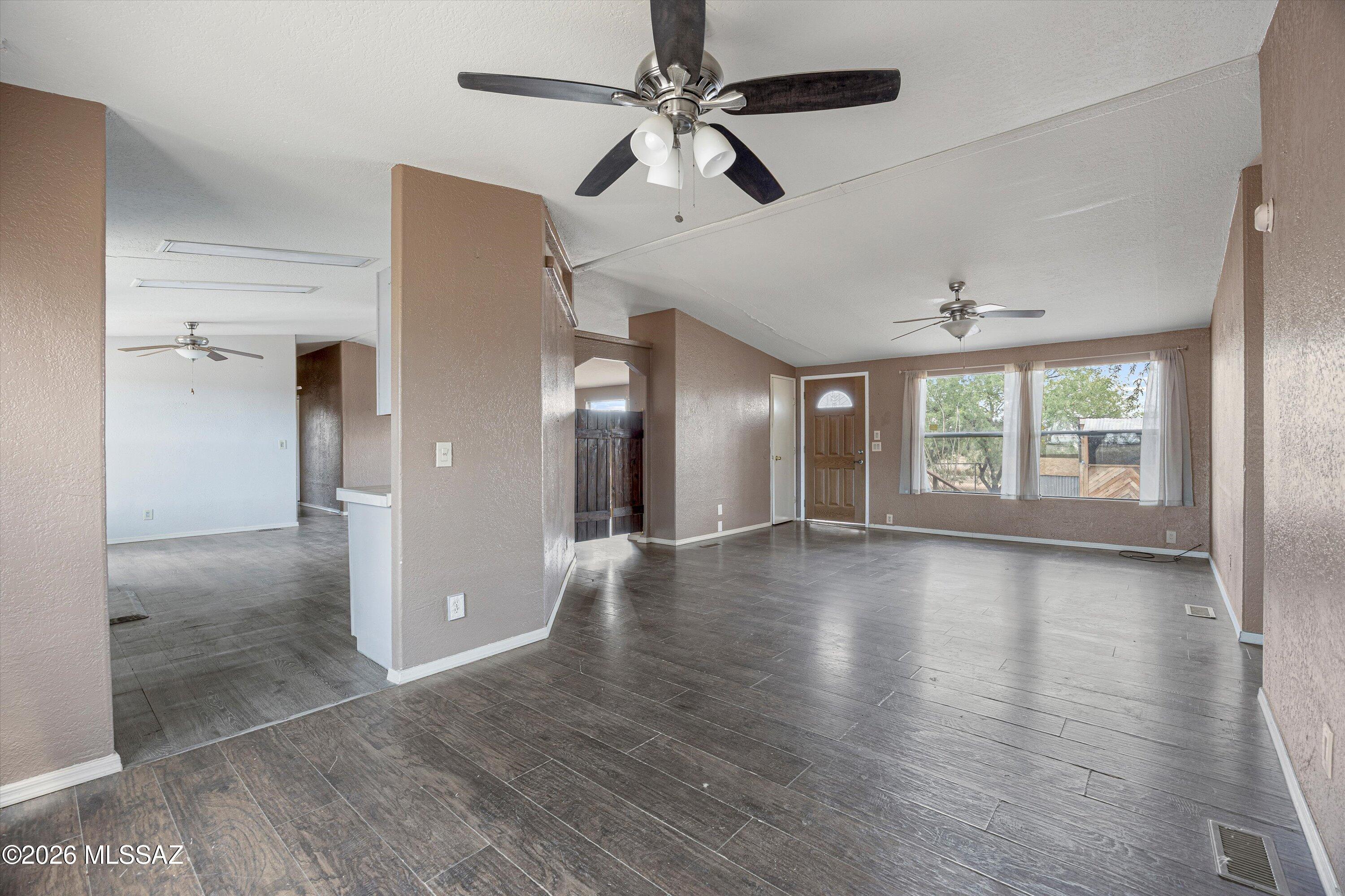 17111 South Country Club Road, Unit 48 Sahuarita, AZ 85629 - Photo 6 of 37 Dining Room