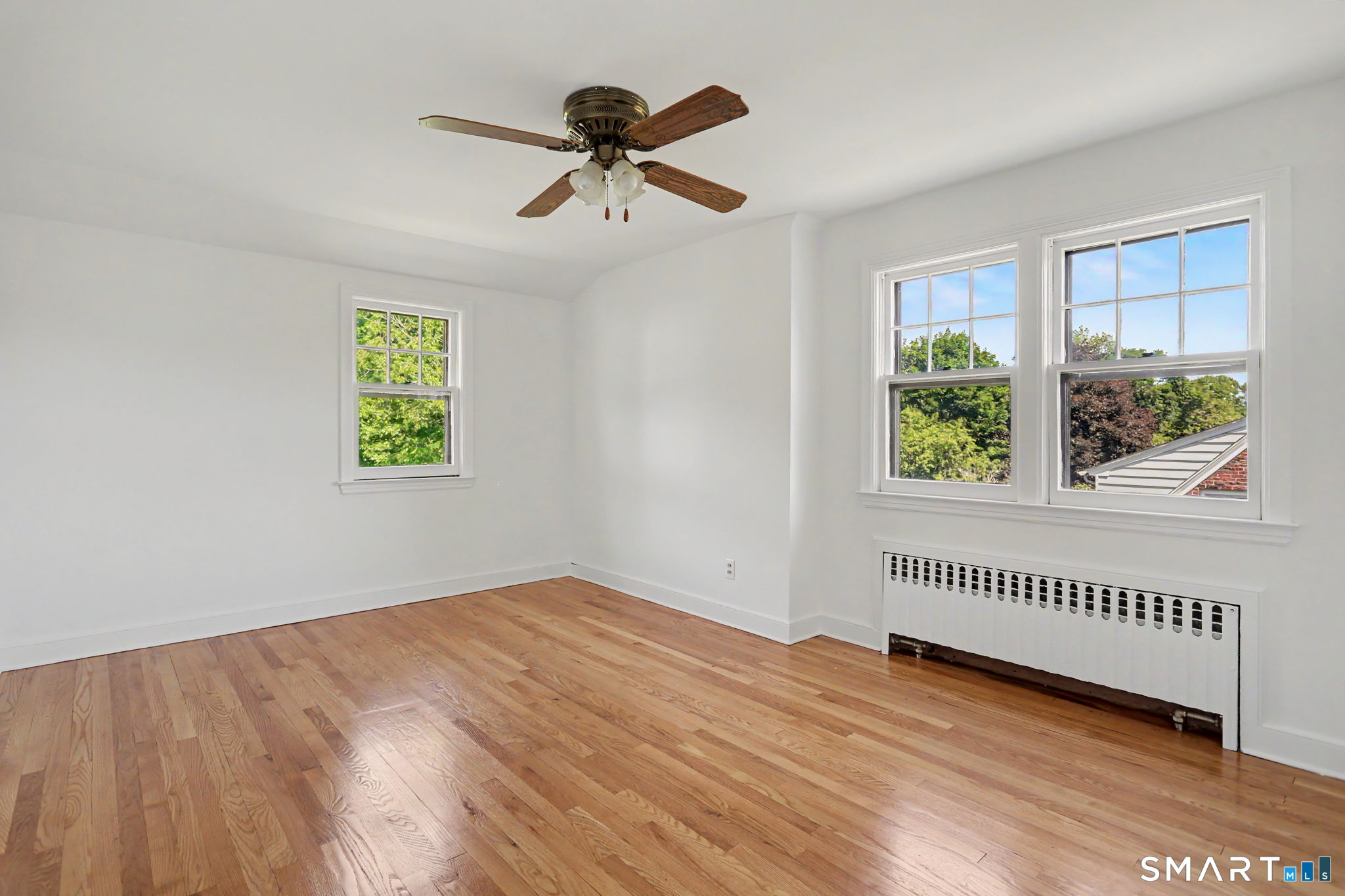 312 Bennett Street Fairfield, CT 06825 - Photo 21 of 40