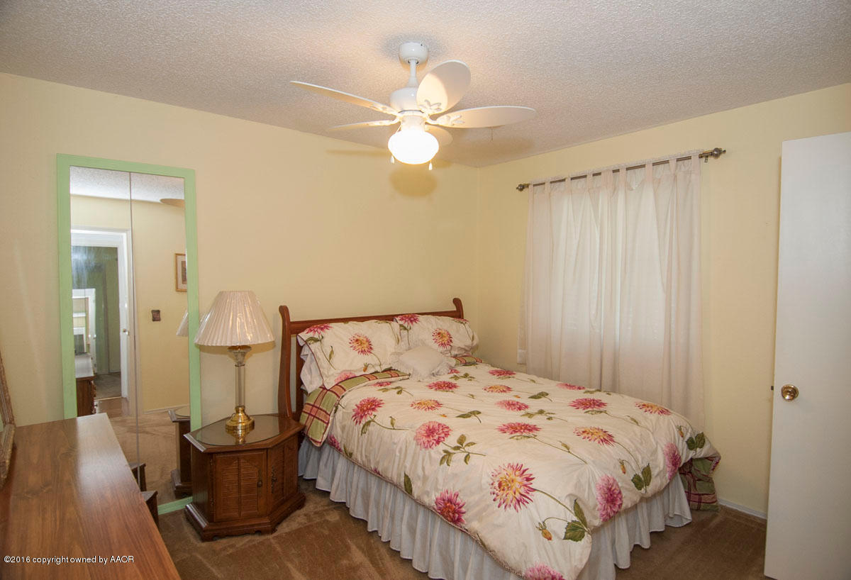 6827 Rochelle Lane Amarillo, TX 79109 - Photo 19 of 29 BEDROOM 3