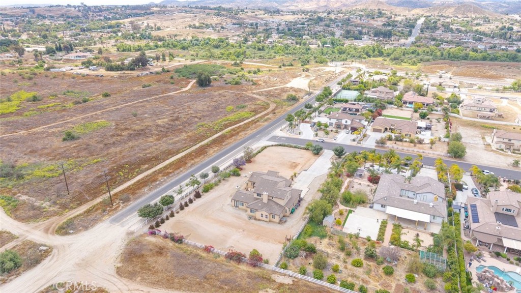 17970 Wildwood Creek Road Riverside, CA 92504 - Photo 51 of 54