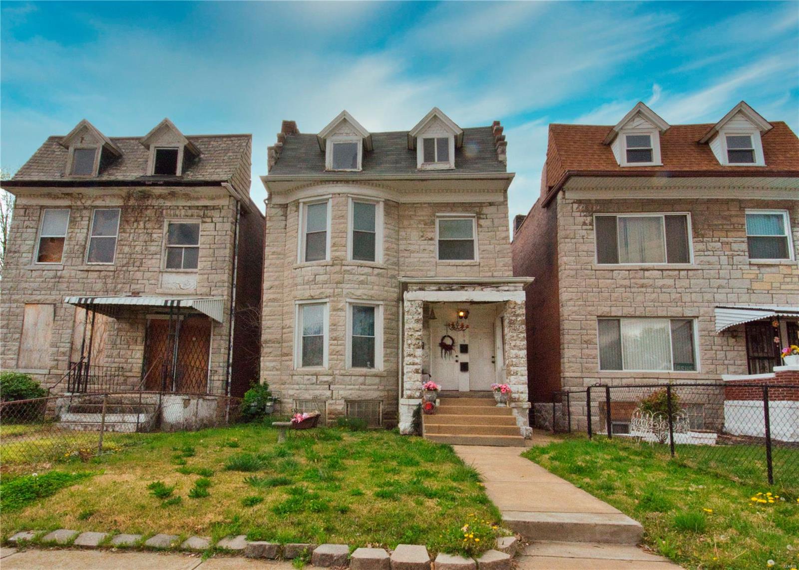 1009 Walton Avenue St. Louis, MO 63113 - Photo 1 of 33