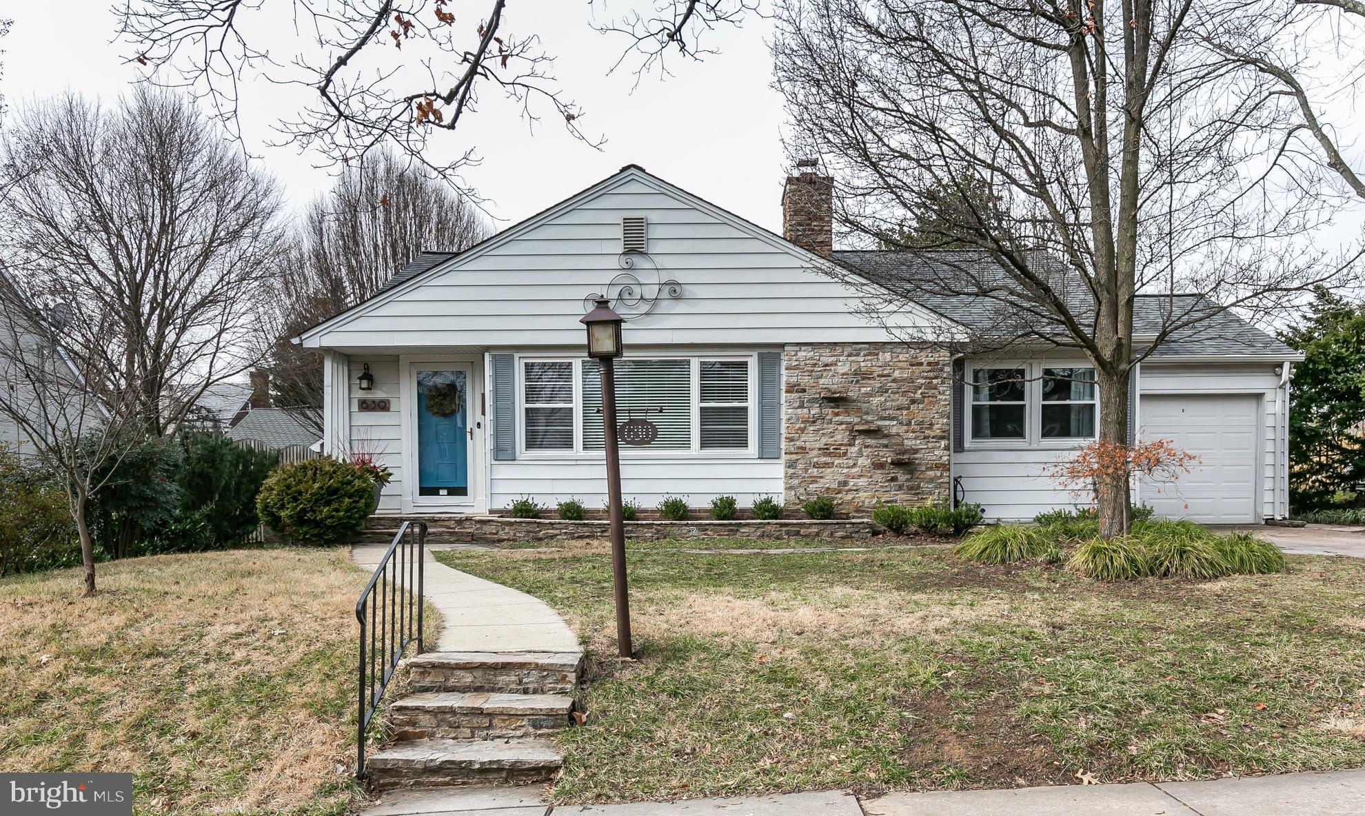 630 Piccadilly Road Towson, MD 21204 - Photo 2 of 38 One level living at its best!