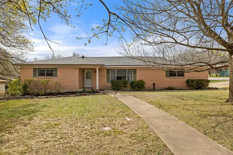 $497,500 | 1001 East Applegate Drive, Austin, TX 78753