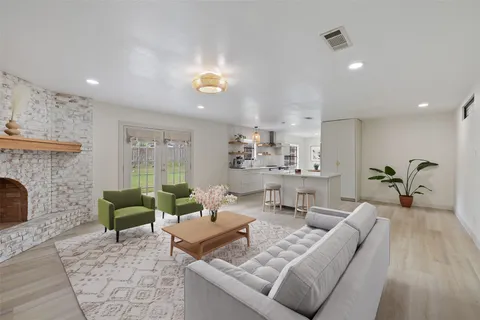 $497,500 | 1001 East Applegate Drive, Austin, TX 78753