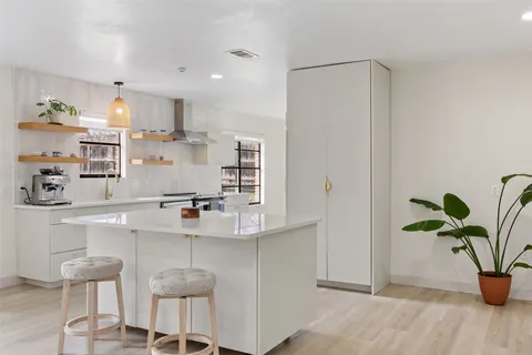 $497,500 | 1001 East Applegate Drive, Austin, TX 78753