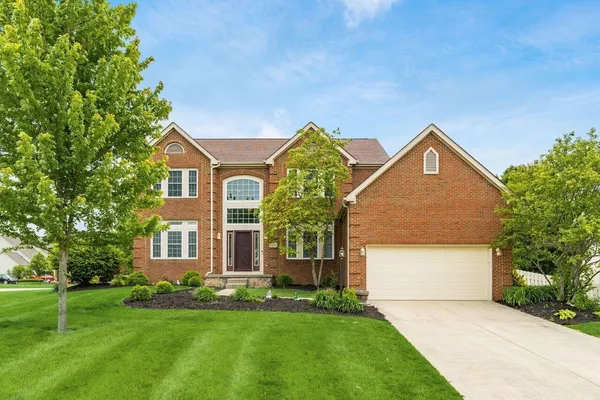 $460,000 | 13628 Fernlace Court Northwest, Pickerington, OH 43147
