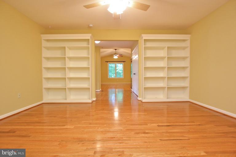 108 Federal Road Locust Grove, VA 22508 - Photo 21 of 29 Gleaming hardwood floors in the master suite