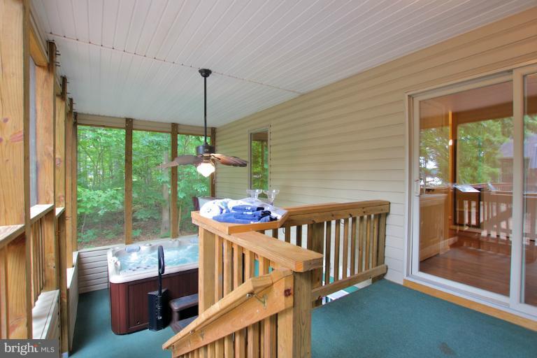 108 Federal Road Locust Grove, VA 22508 - Photo 22 of 29 Hot tub room