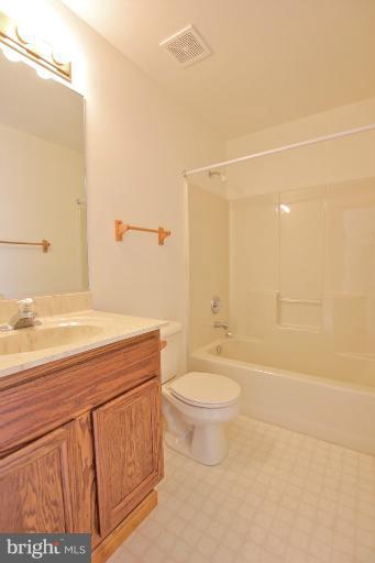108 Federal Road Locust Grove, VA 22508 - Photo 24 of 29 Large guest bath