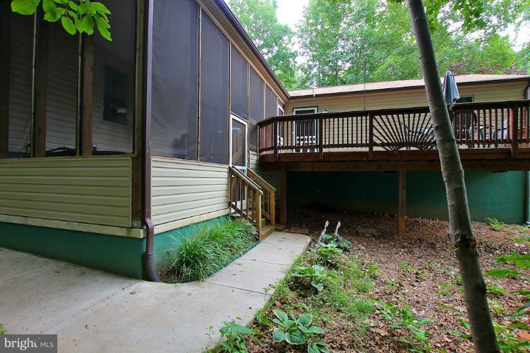 108 Federal Road Locust Grove, VA 22508 - Photo 8 of 29 Exterior (Rear)