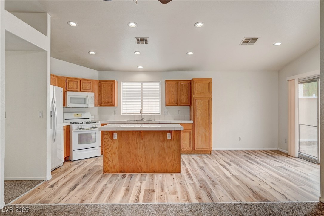 9573 Paradise Road Las Vegas, NV 89123 - Photo 14 of 39