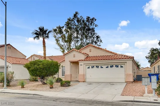 $2,040 | 9573 Paradise Road, Las Vegas, NV 89123