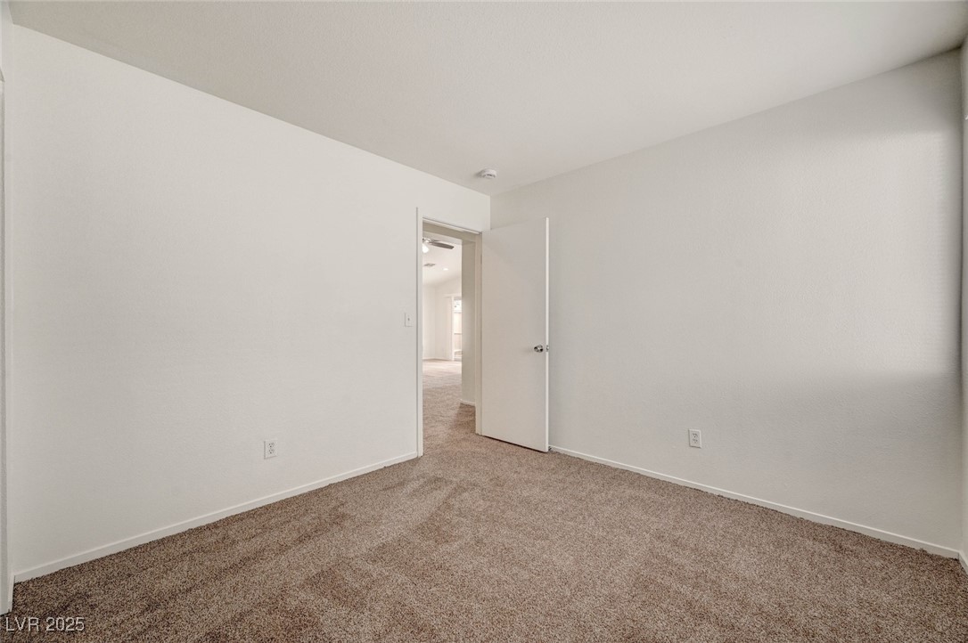 9573 Paradise Road Las Vegas, NV 89123 - Photo 26 of 39