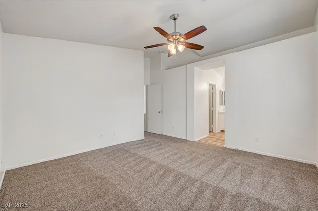 $2,040 | 9573 Paradise Road, Las Vegas, NV 89123