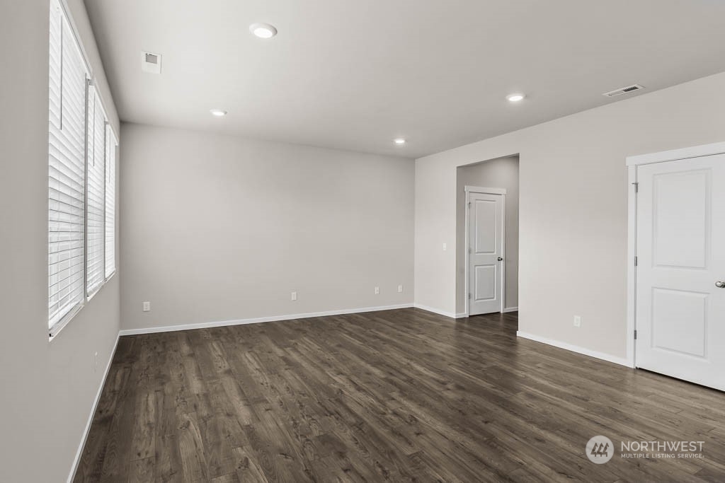 1337 Southwest Pendleton Way, Unit 162 Port Orchard, WA 98367 - Photo 3 of 17 Gallery Image 3