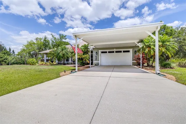 $560,000 | 4540 Park Avenue, Indian Lake Estates, FL 33855