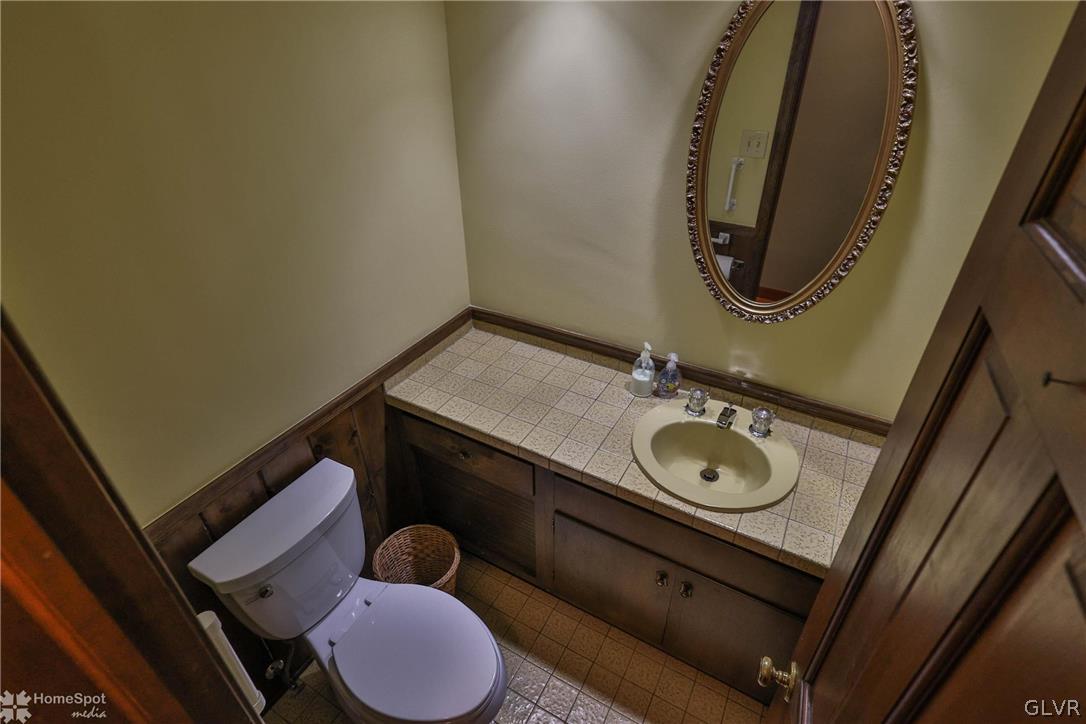 737 Yorkshire Road Bethlehem, PA 18017 - Photo 15 of 35 Gallery Image 15