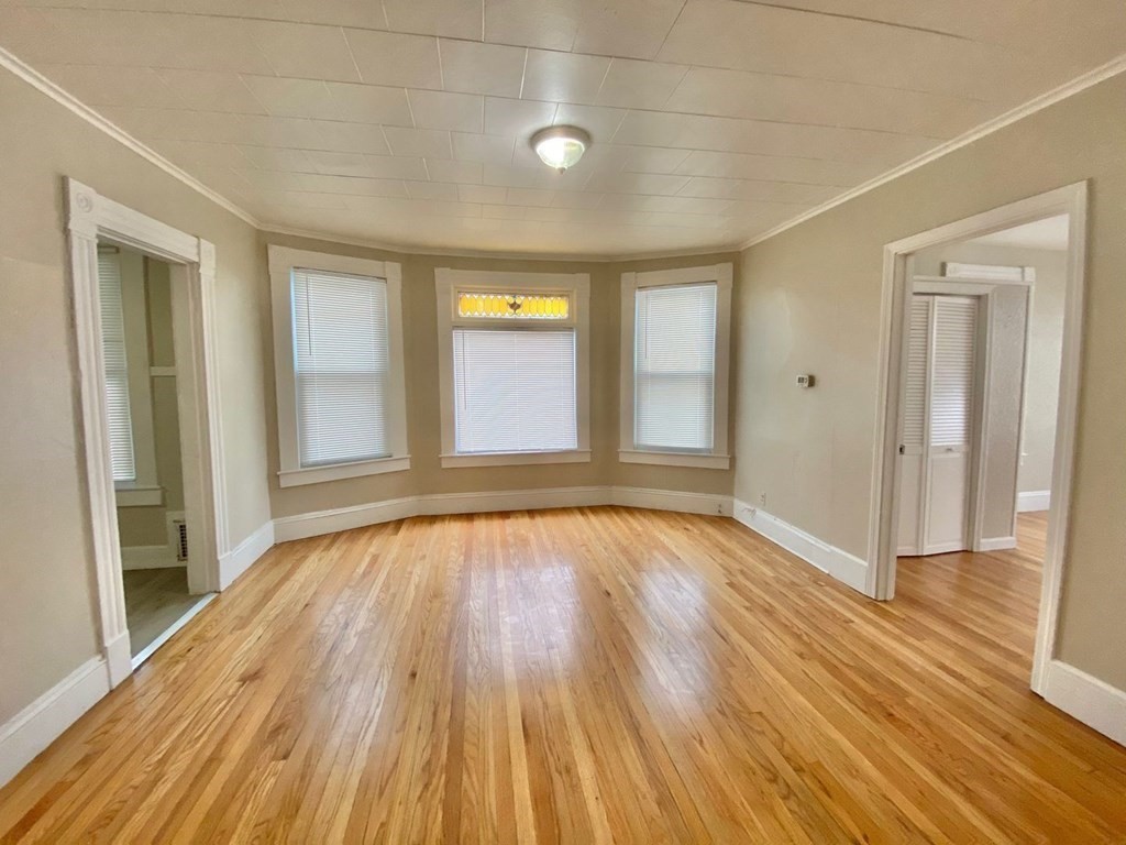 39 Acushnet Avenue, Unit 2 Springfield, MA 01105 - Photo 6 of 15 Gallery Image 6
