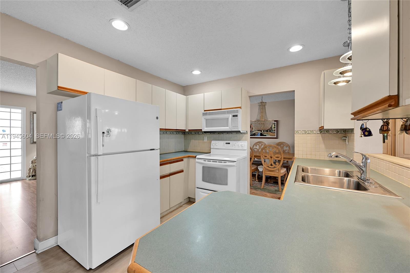 7109 Northwest 75th Street Tamarac, FL 33321 - Photo 19 of 33