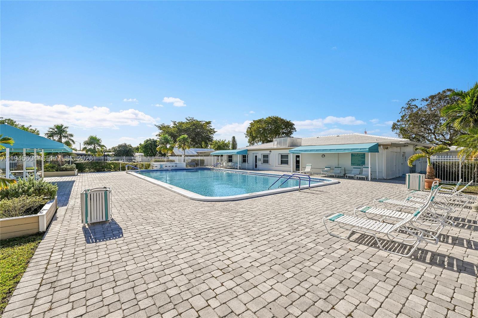 7109 Northwest 75th Street Tamarac, FL 33321 - Photo 32 of 33