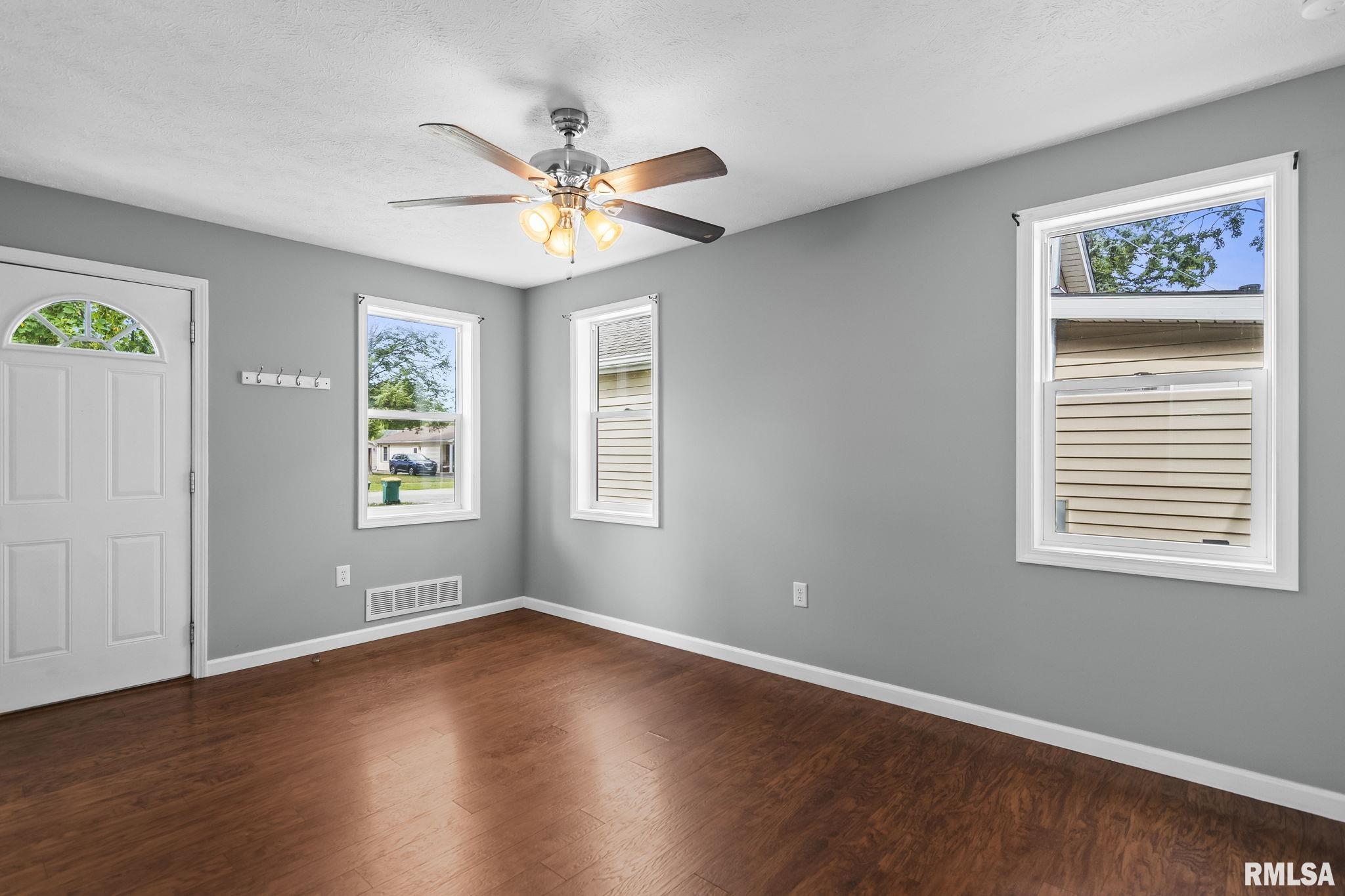 3328 South 4th Street Springfield, IL 62703 - Photo 7 of 28