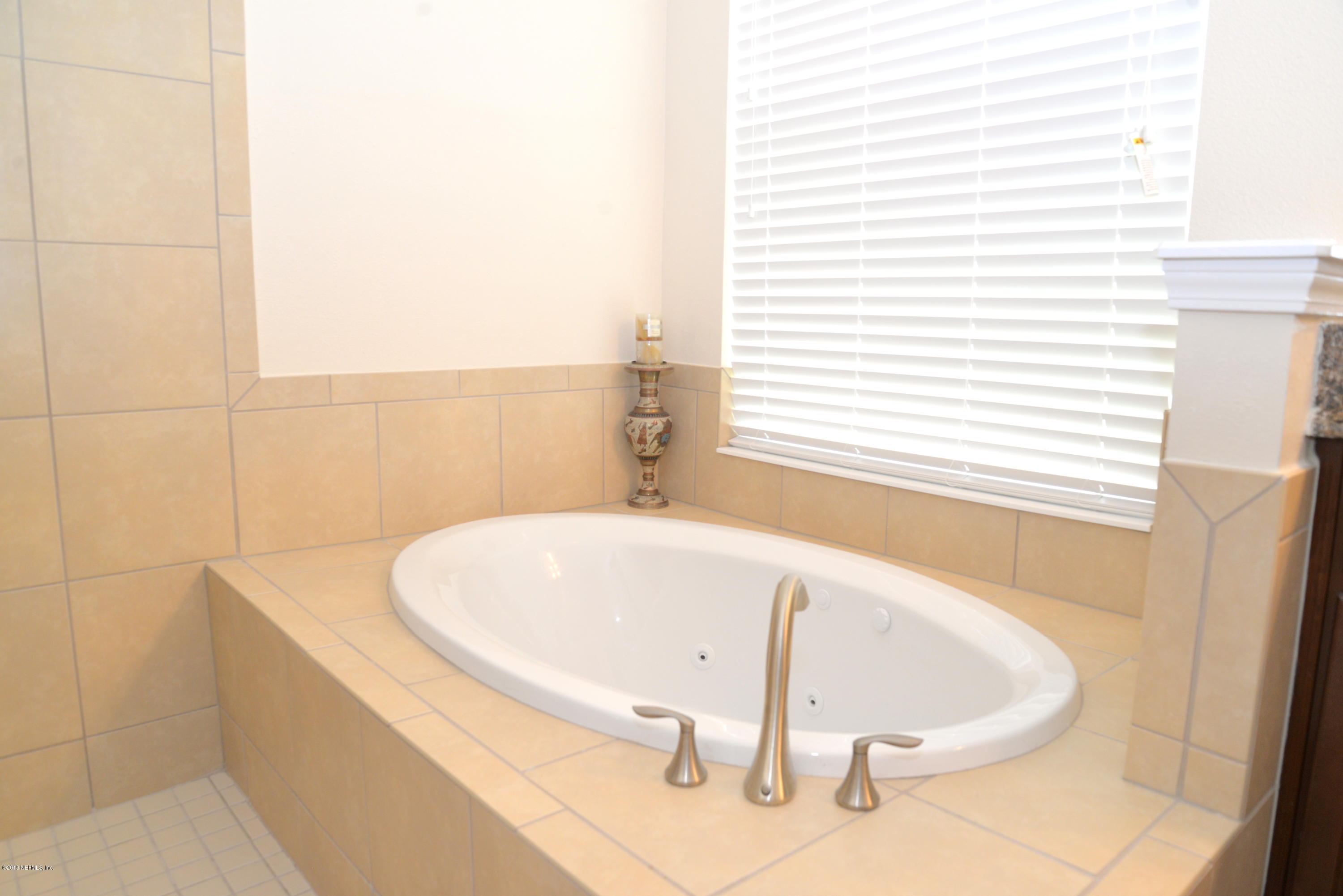 111 Prairie Ridge Drive St. Augustine, FL 32092 - Photo 35 of 58 GARDEN TUB