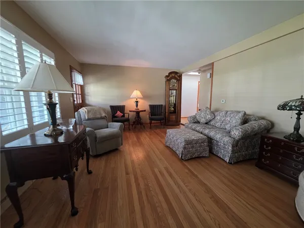 $325,000 | 7 Locust Street, Bath, NY 14810