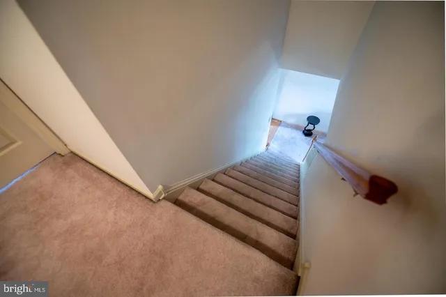 a view of entryway and hall