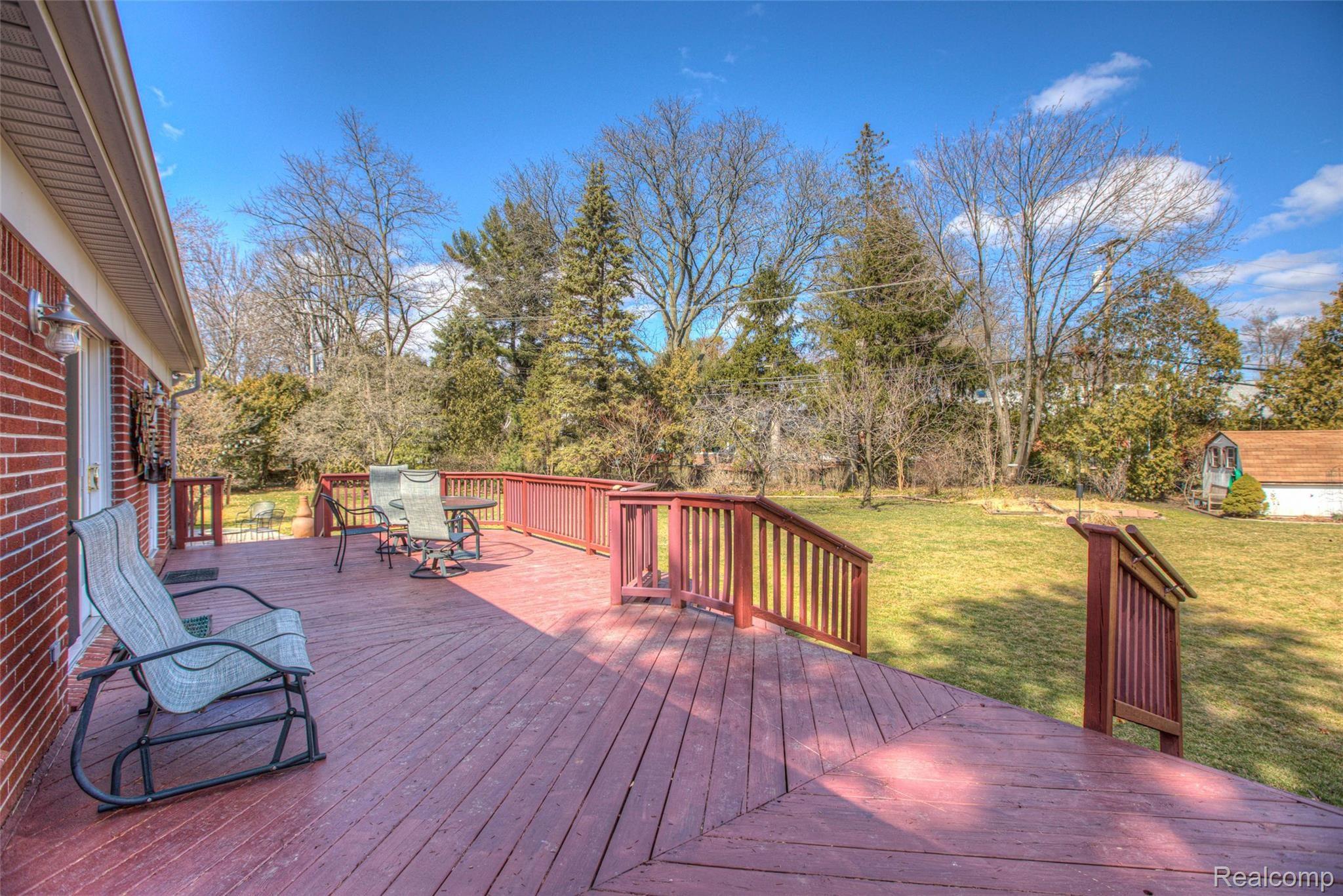 6 Ridgemont Court Dearborn, MI 48124 - Photo 21 of 54 -9.jpg