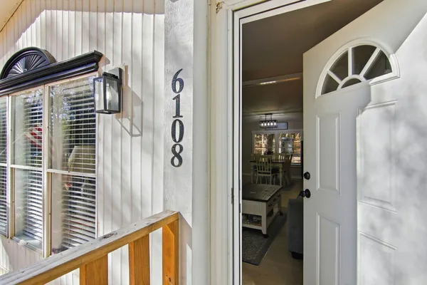 a view of front door and porch