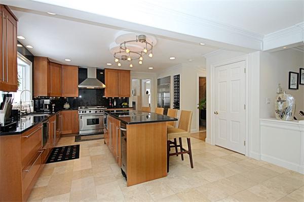60 Westerly Road Weston, MA 02493 - Photo 8 of 27 Gallery Image 8