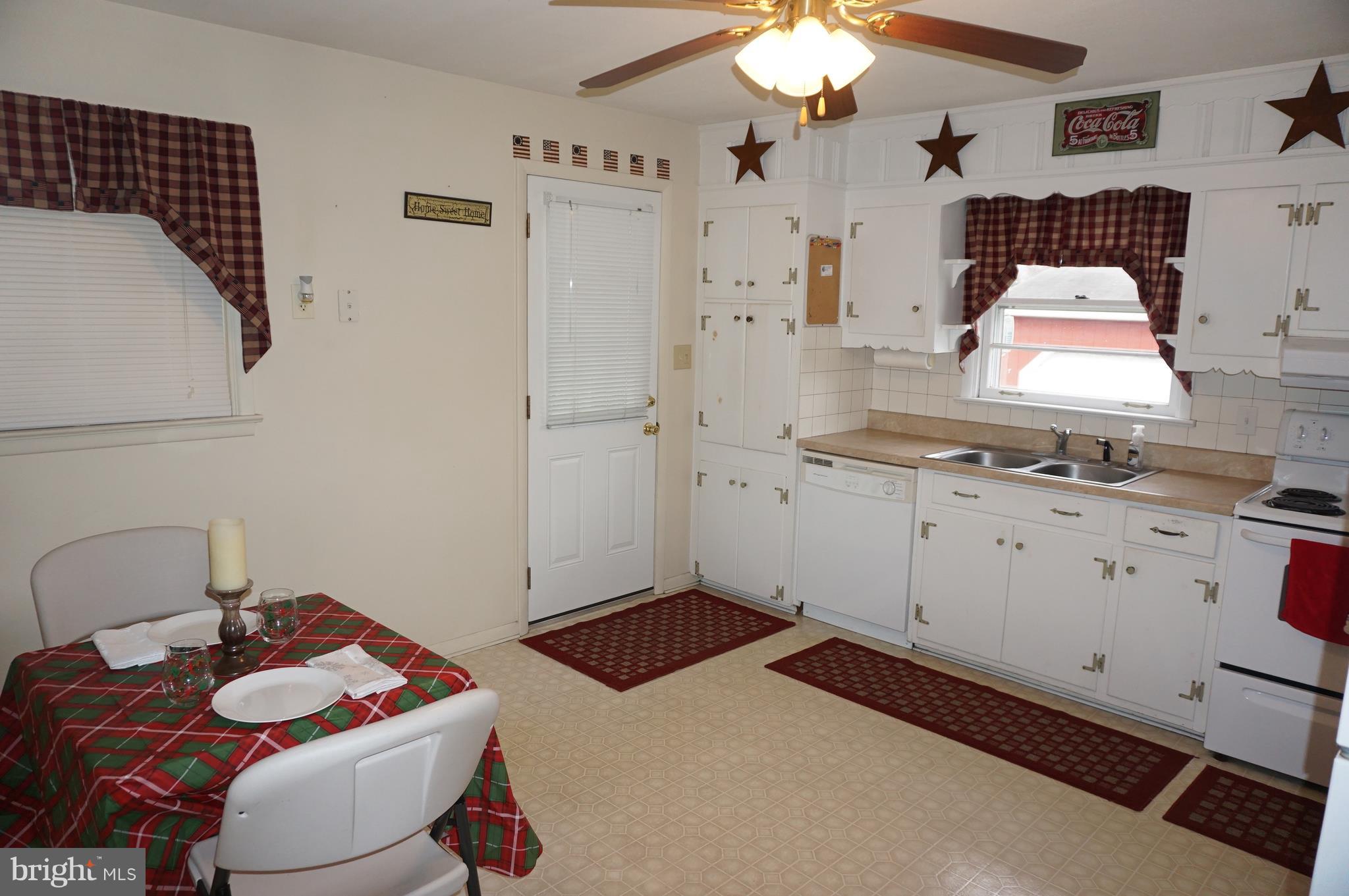 1820 Hayward Road York, PA 17408 - Photo 6 of 25 Gallery Image 6