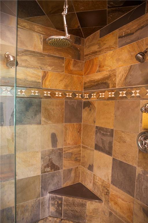 8074 Claridge Road Indianapolis, IN 46260 - Photo 26 of 42 Gallery Image 26