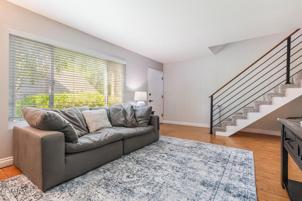 579 Rio Grande Circle Thousand Oaks, CA 91360 - Photo 3 of 22