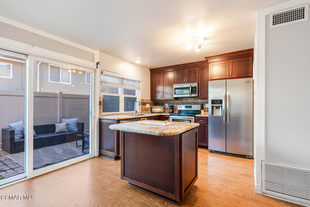 579 Rio Grande Circle Thousand Oaks, CA 91360 - Photo 4 of 22