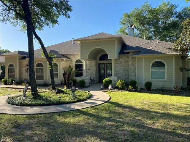 $1,444,000 | 405 Lcr 737, Thornton, TX 76687