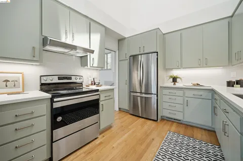 $1,098,000 | 3 Windward Hill, Oakland, CA 94618
