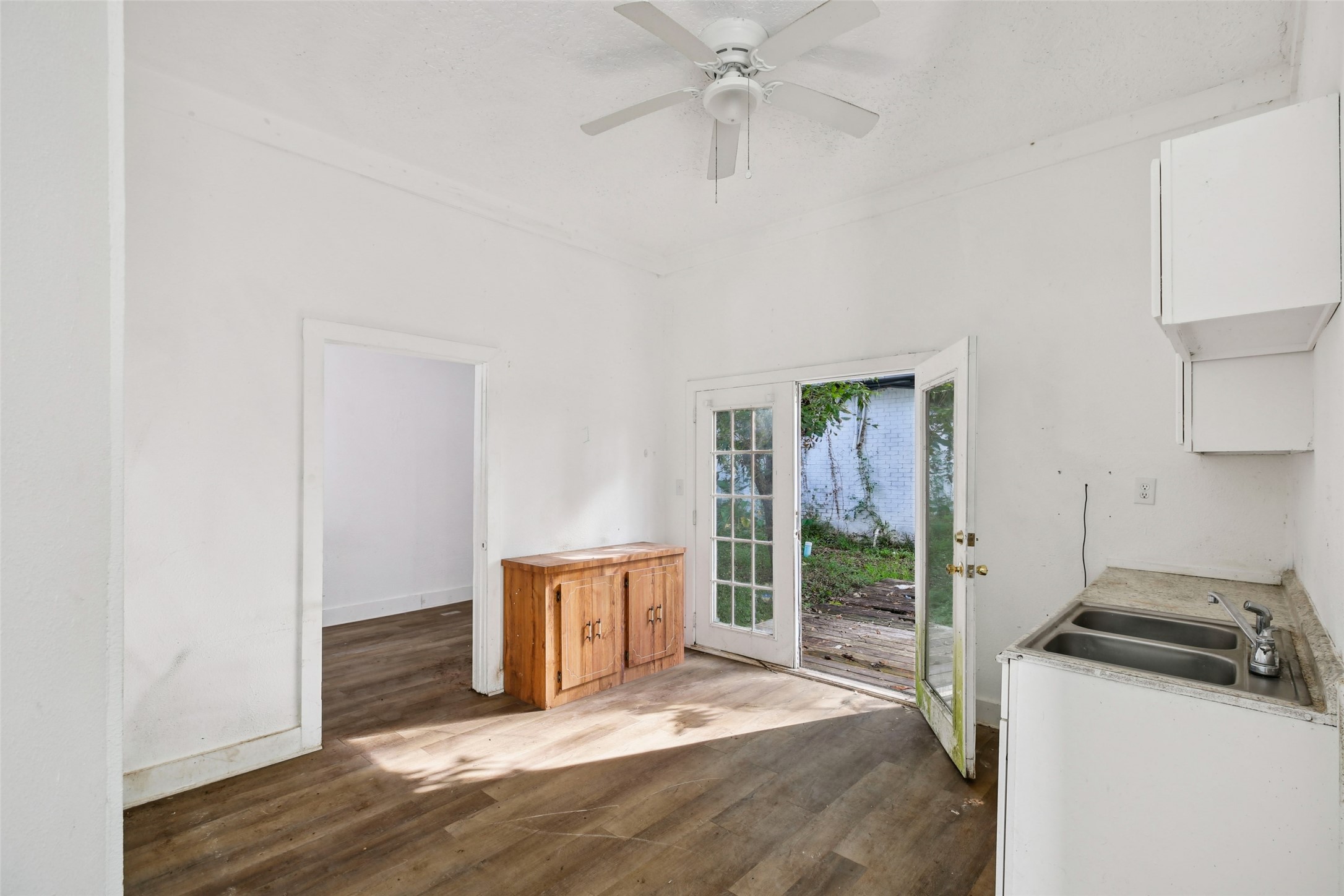 242 Bishop Street Livingston, TX 77351 - Photo 15 of 42