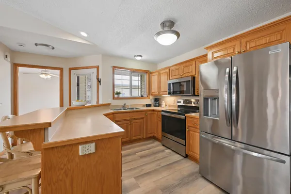 $249,900 | 5669 Lambert Avenue Northeast, Albertville, MN 55301