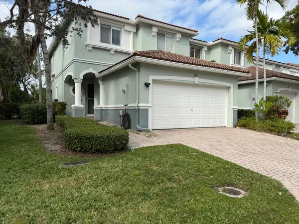 $2,900 | 2136 Oakmont Drive, Riviera Beach, FL 33404
