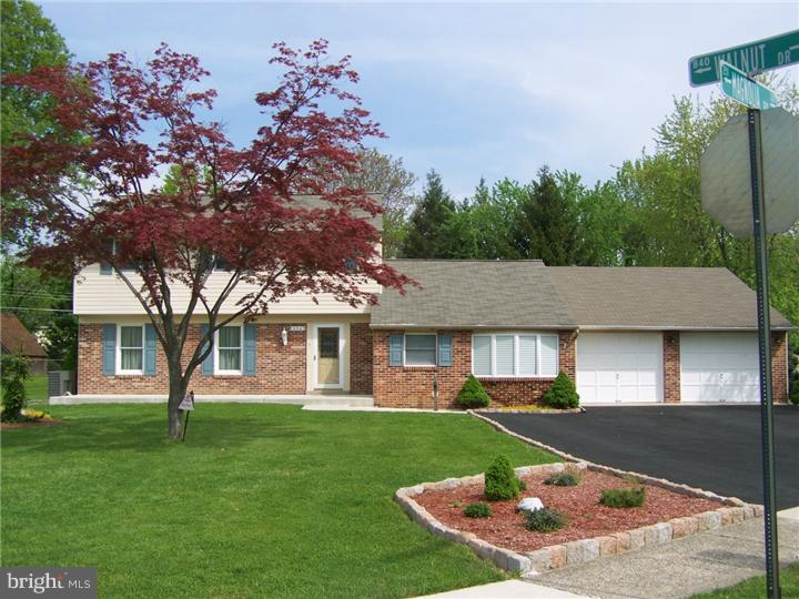 330 Magnolia Road Warminster, PA 18974 - Photo 1 of 25 Exterior Front