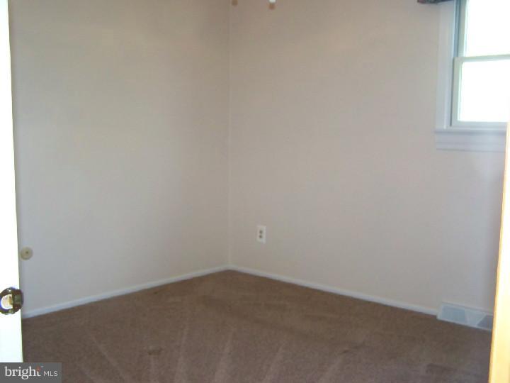 330 Magnolia Road Warminster, PA 18974 - Photo 16 of 25 Bedroom 3